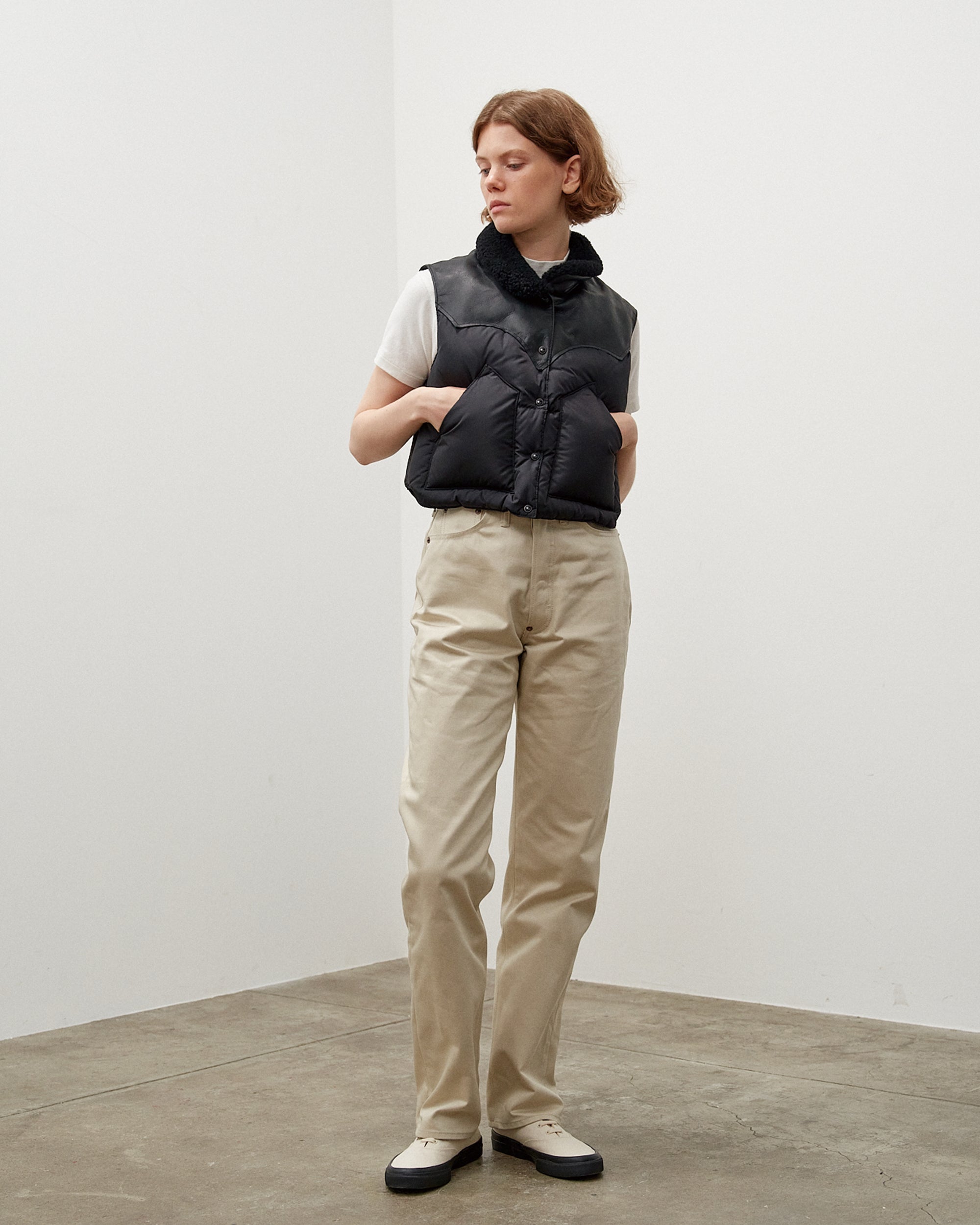 Annelle Vest