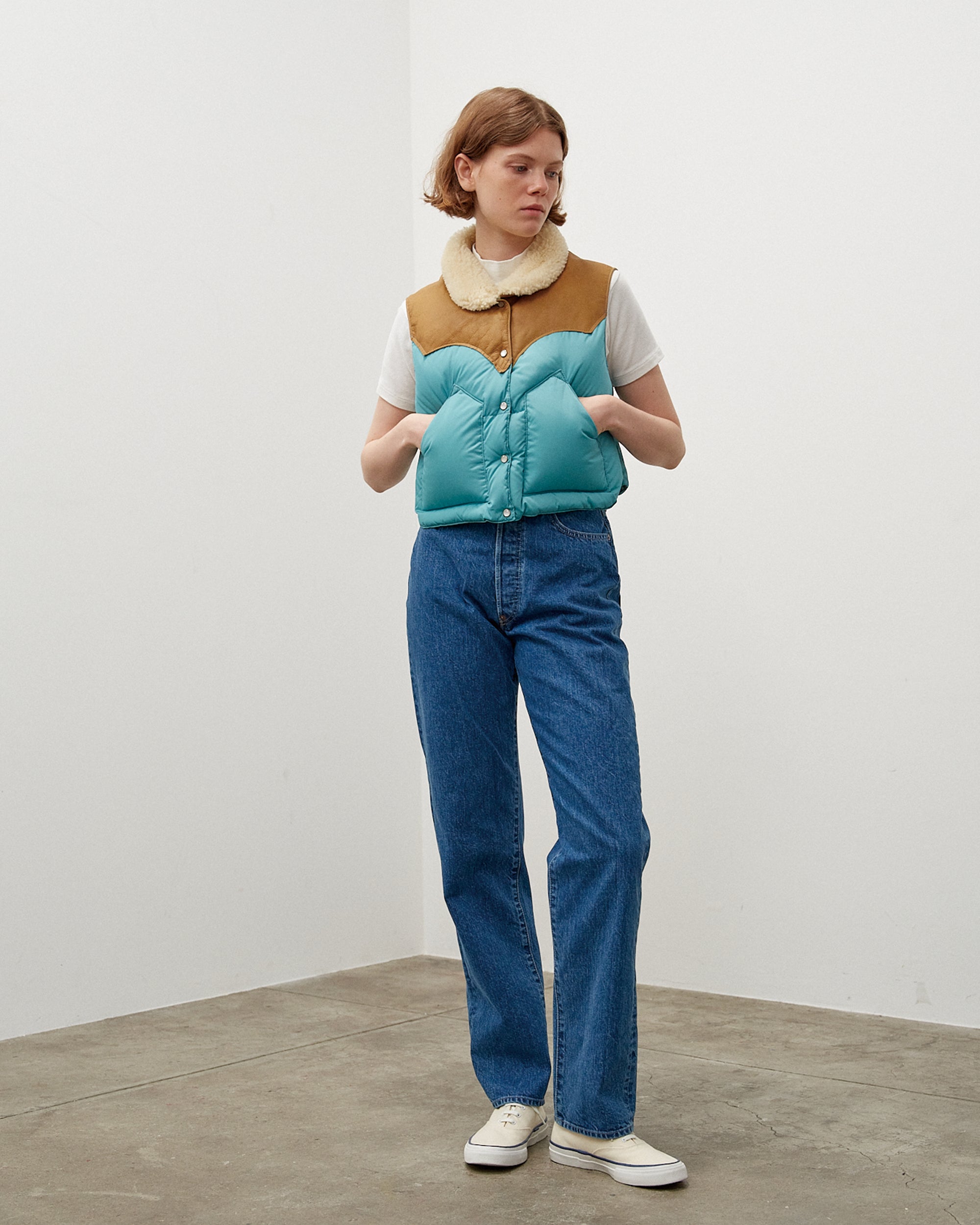 Annelle Vest