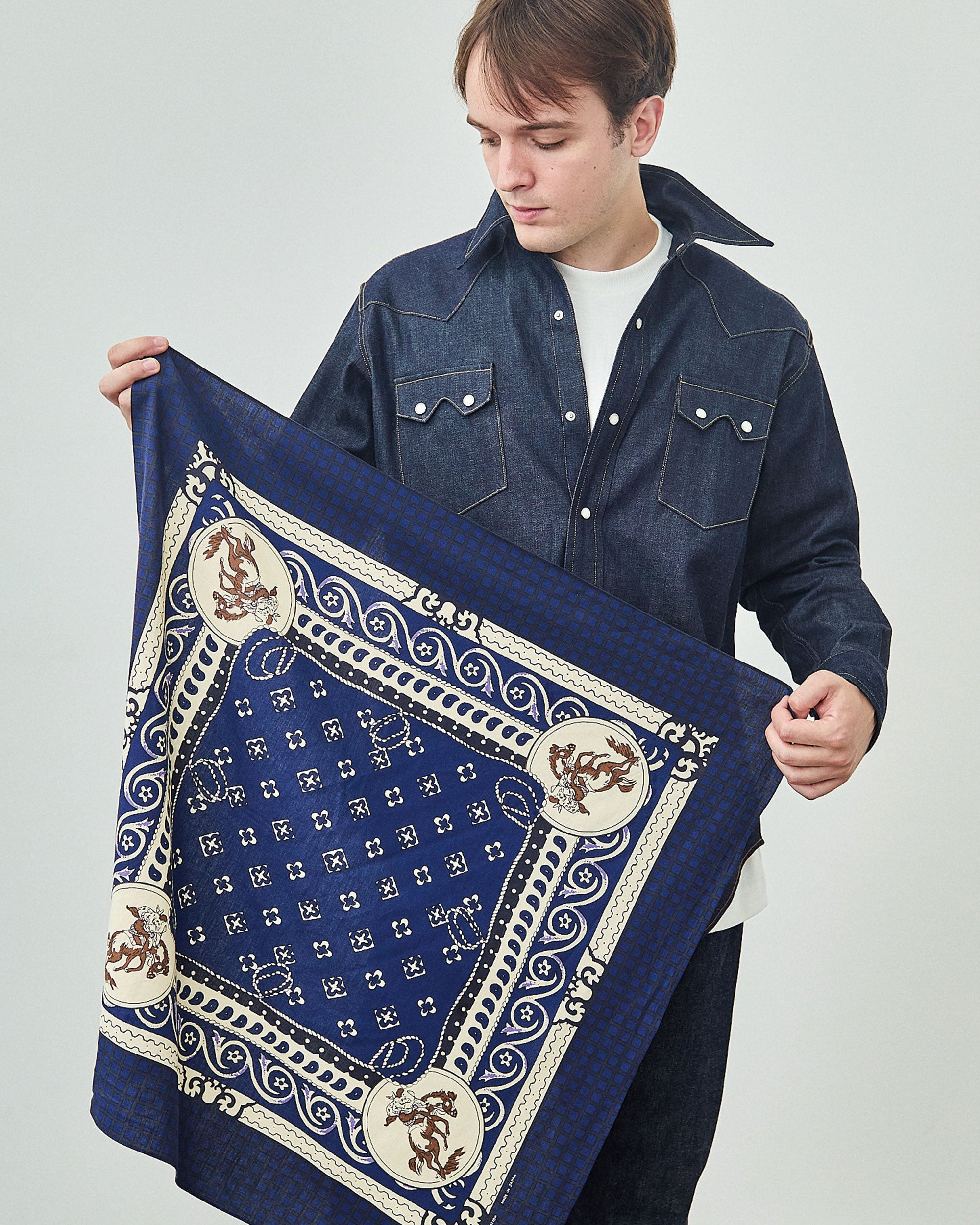 Scarf Jackson Riders