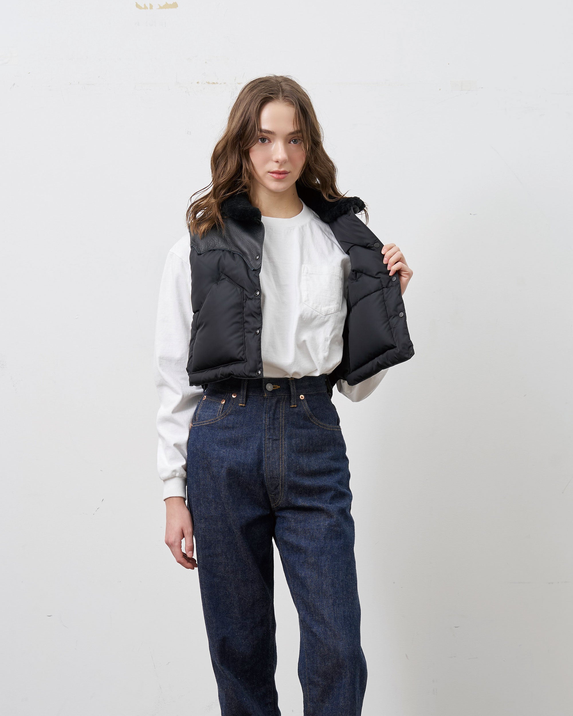 Annelle Vest