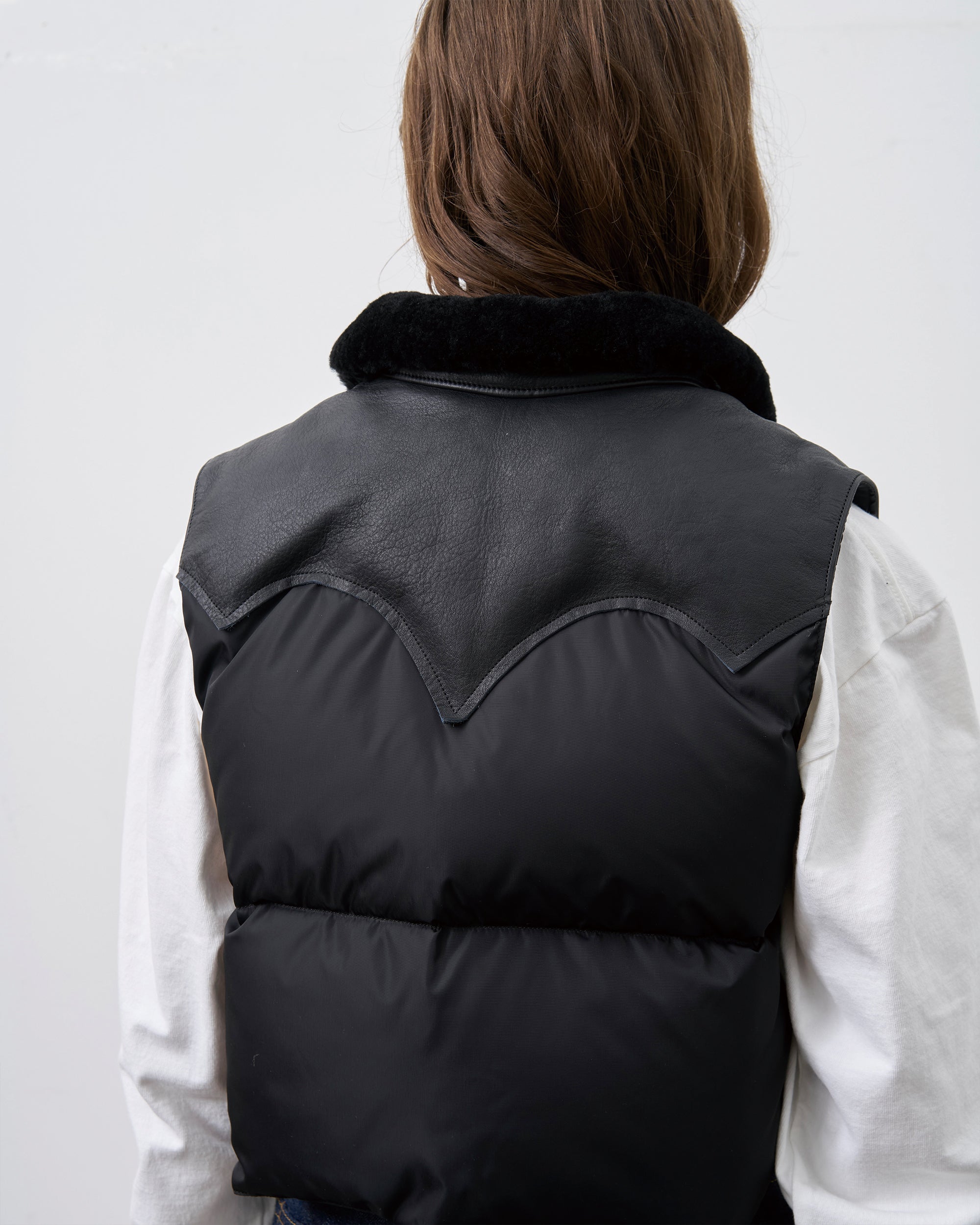Annelle Vest