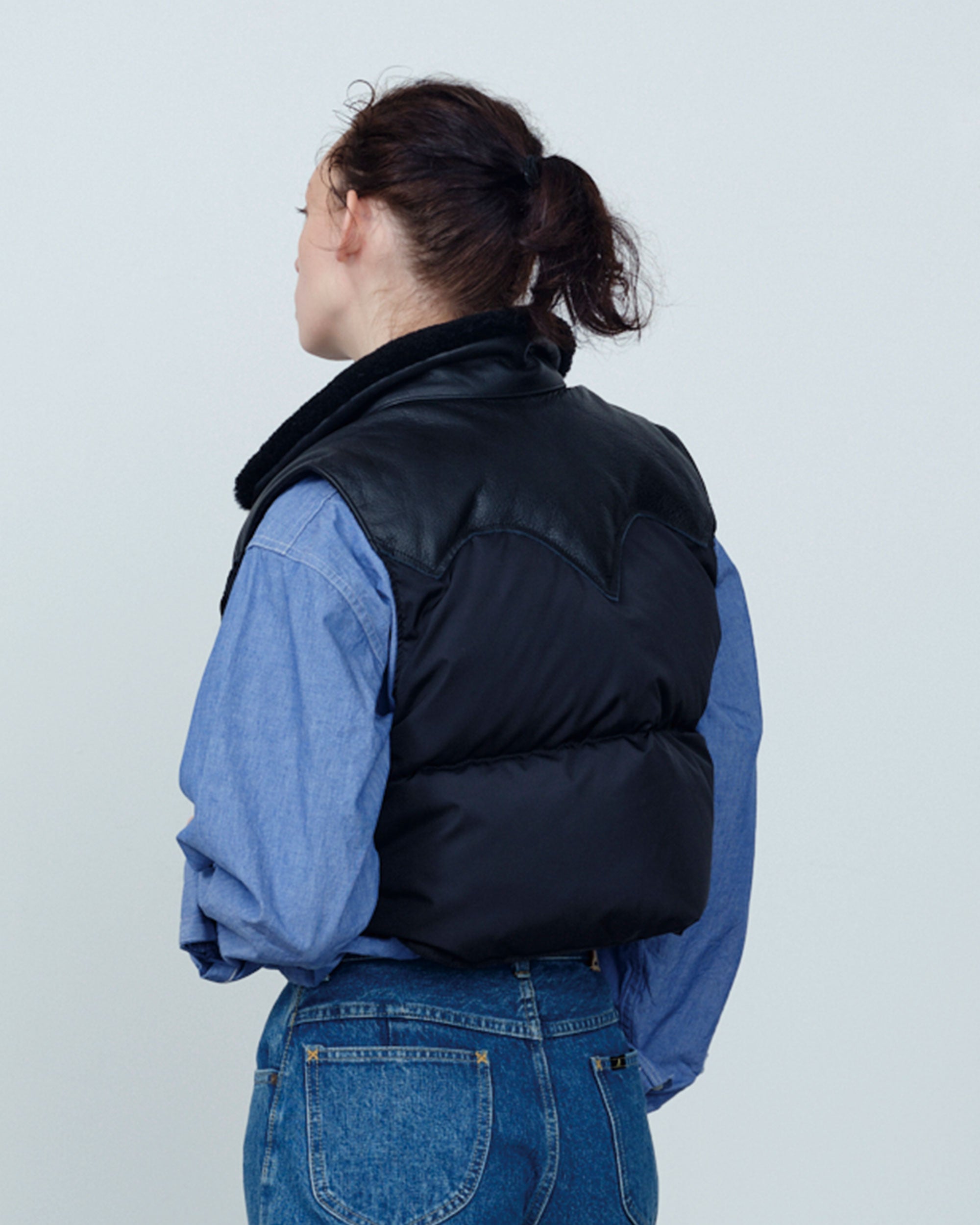 Annelle Vest