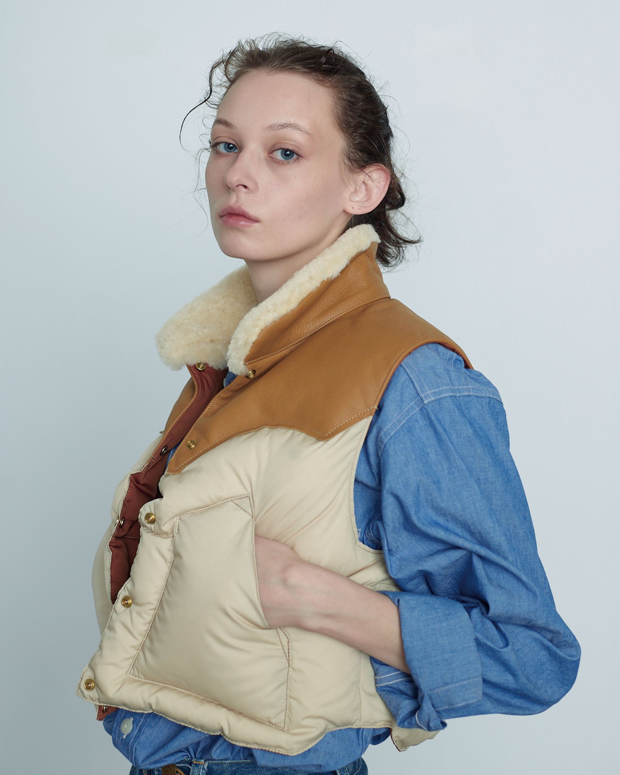 Annelle Vest