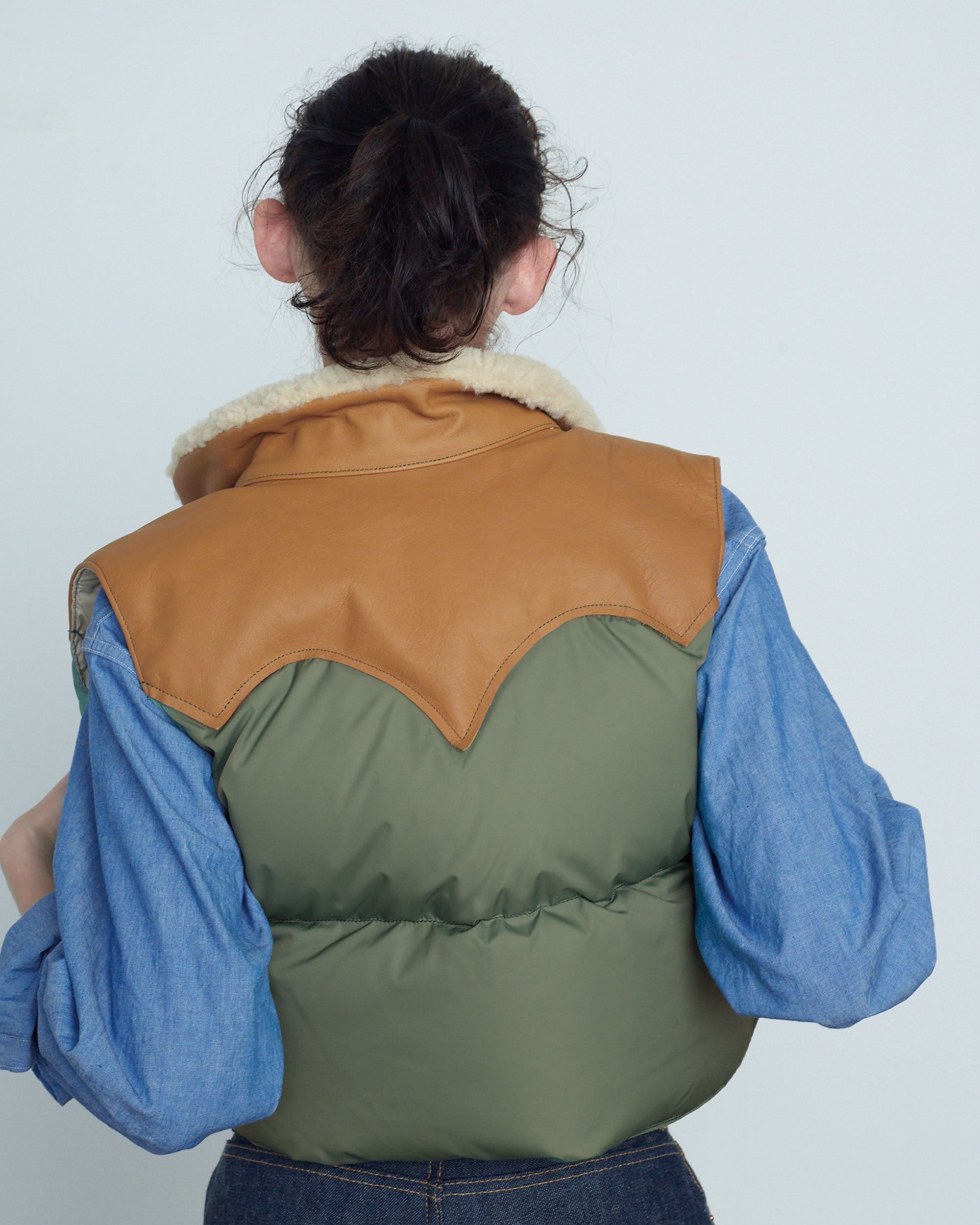Annelle Vest