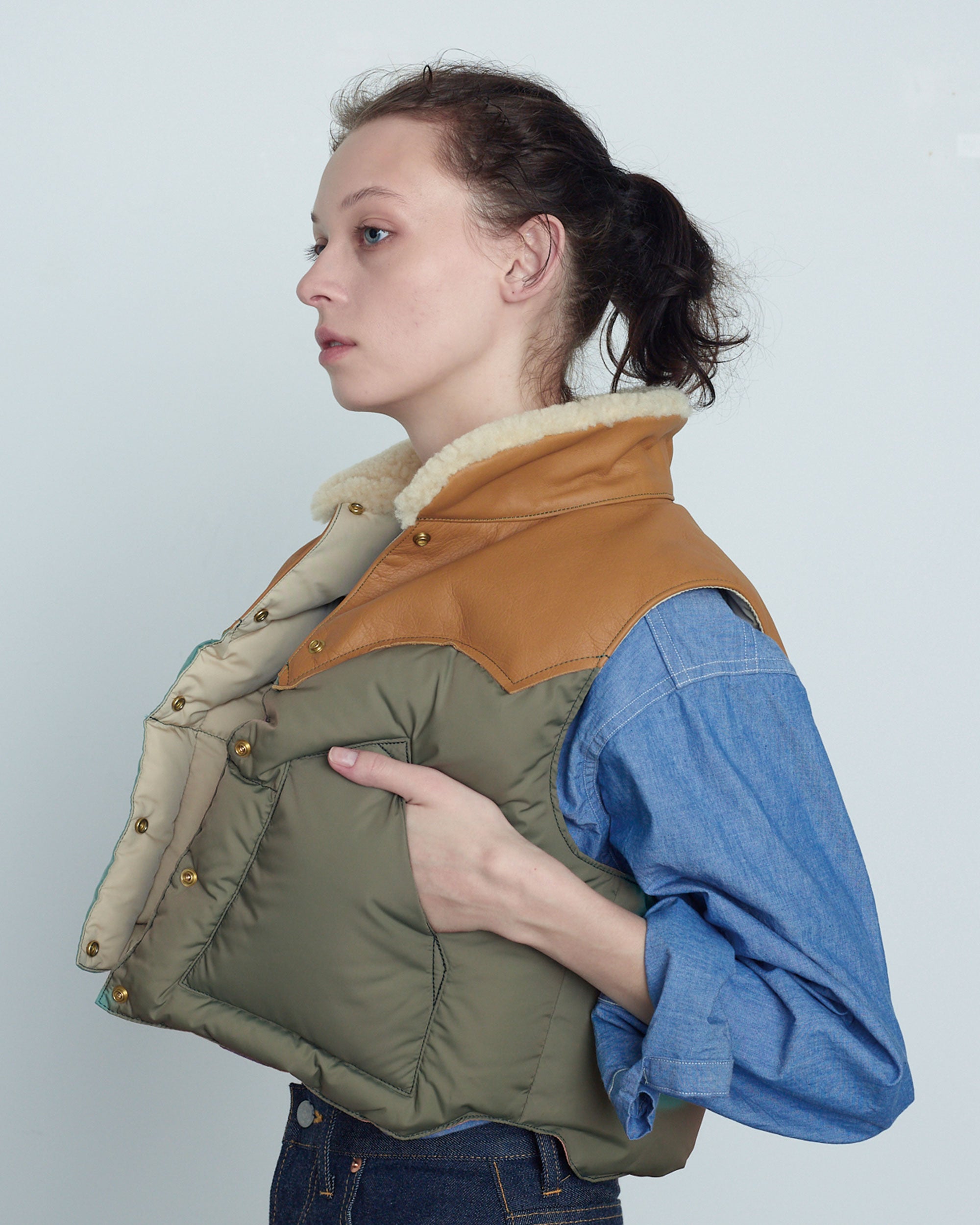 Annelle Vest