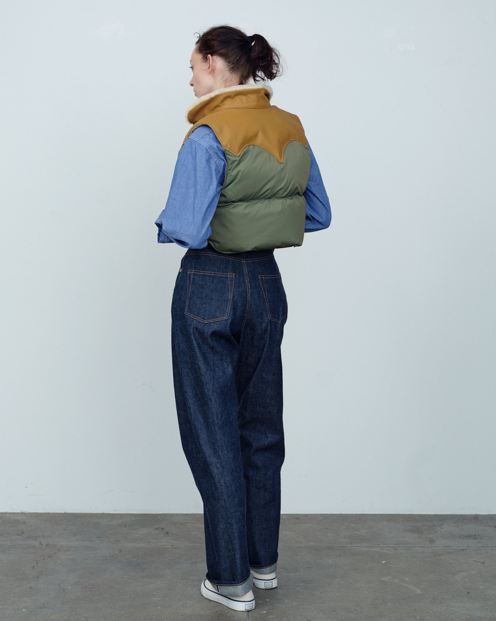 Annelle Vest