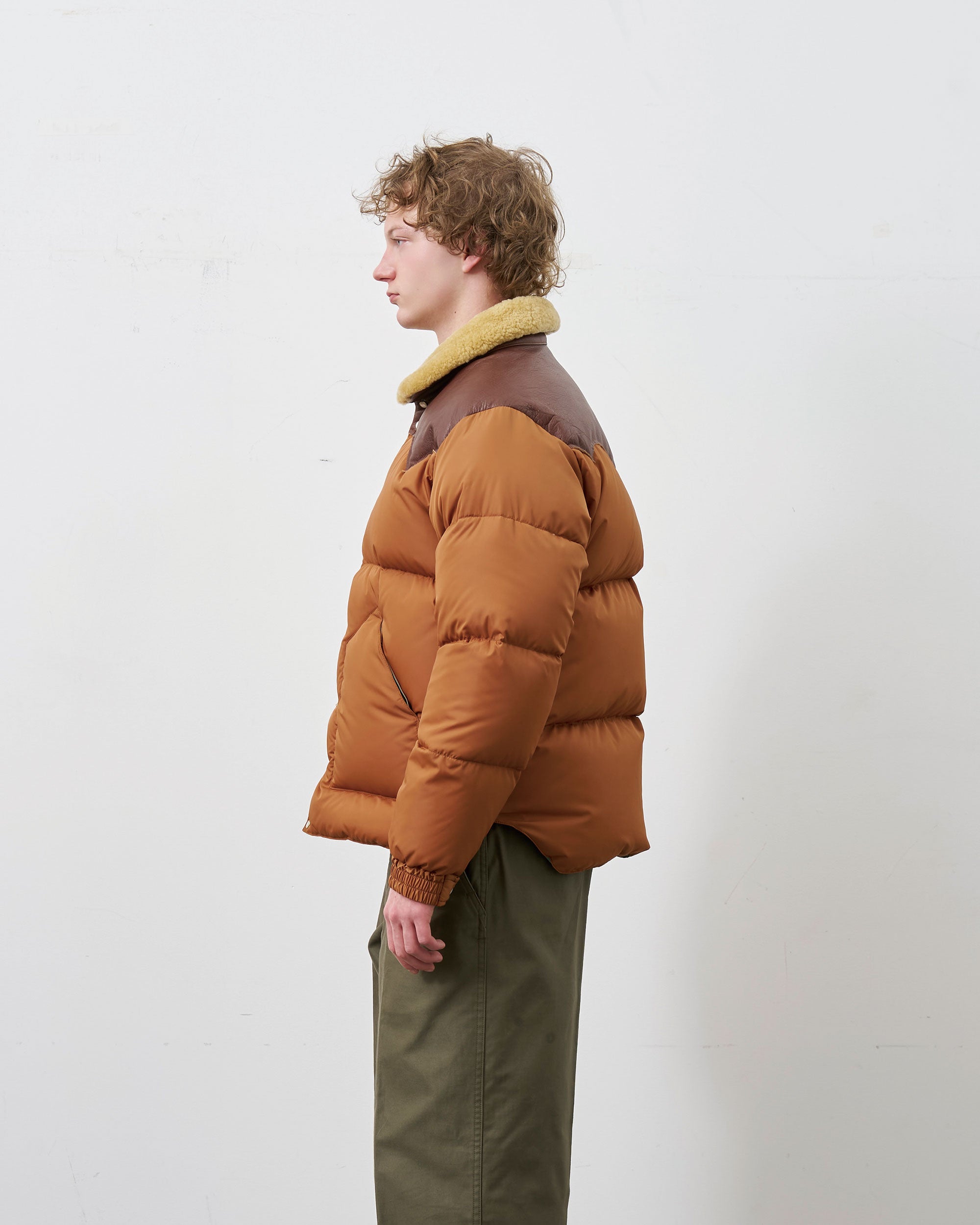 Christy Jacket｜天然ムートン襟 700FP ダウンジャケット｜Rocky