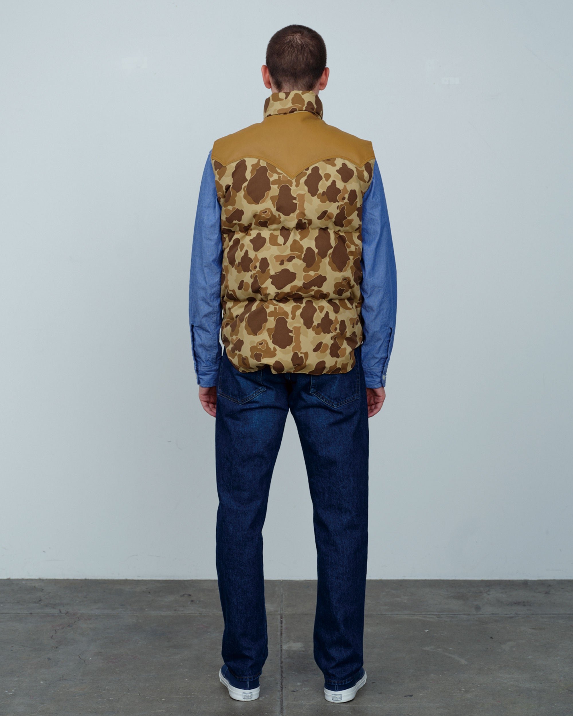 ジャケット・アウター Wrangler 90's Camo Pattern Down Vest L. Hunter Camo Down Vest