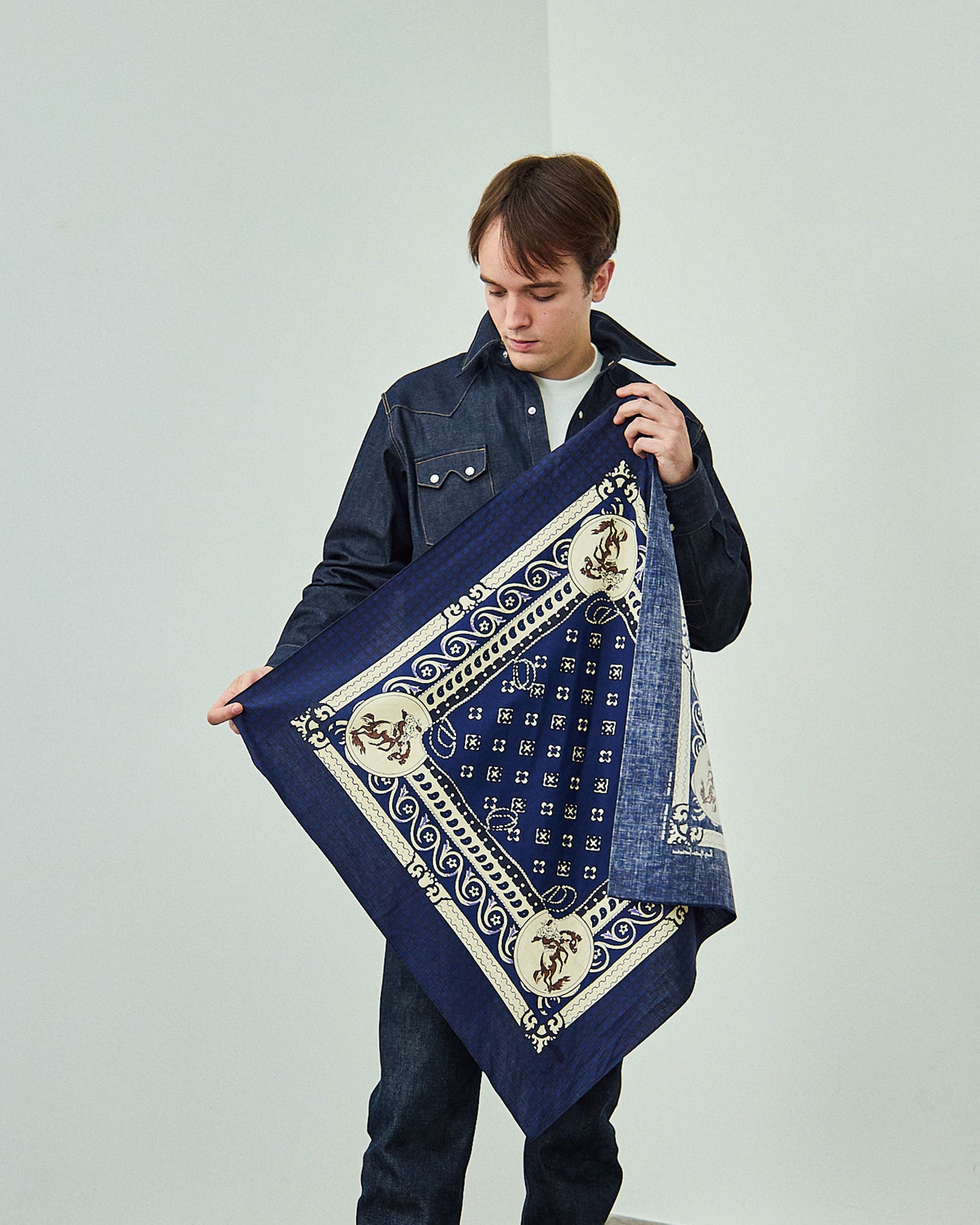 Scarf Jackson Riders